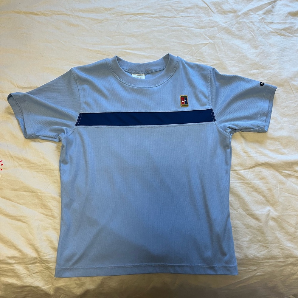 Nike court shirt